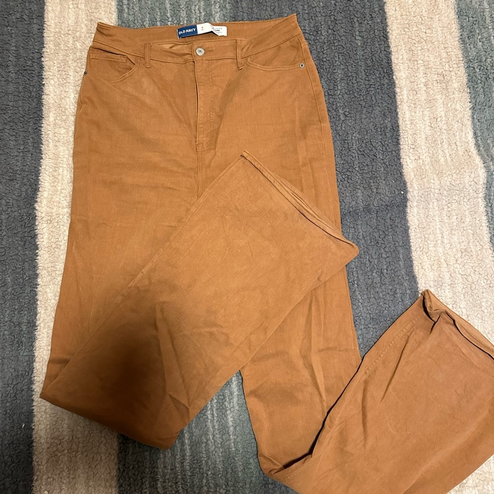 Old Navy mustard Yellow flare - super soft!